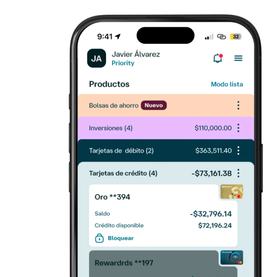 Pantalla de la app Banamex Móvil en Modo lista mostrando los productos de un usuario: Bolsas de ahorro, inversiones, tarjetas de débito y crédito con saldos y opción de bloquear.