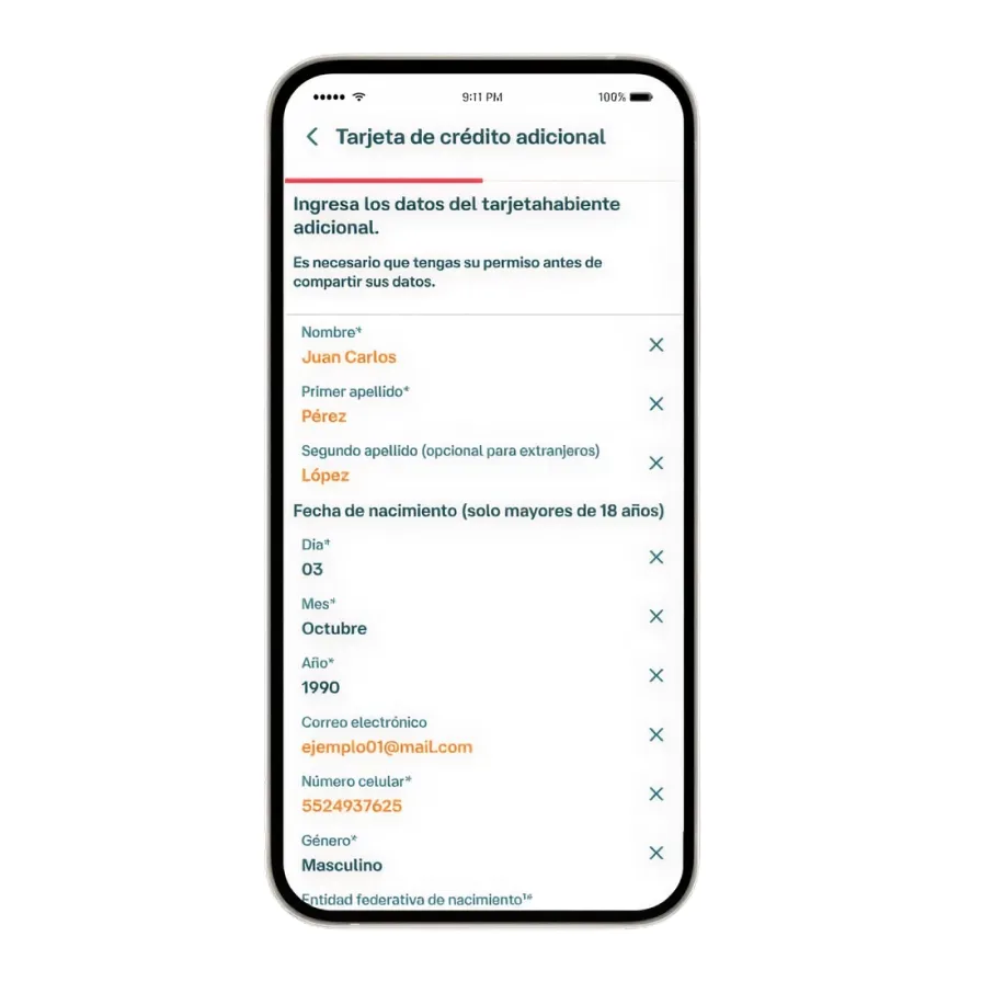 La pantalla de la App Banamex mostrando los datos del tarjetahabiente adicional.