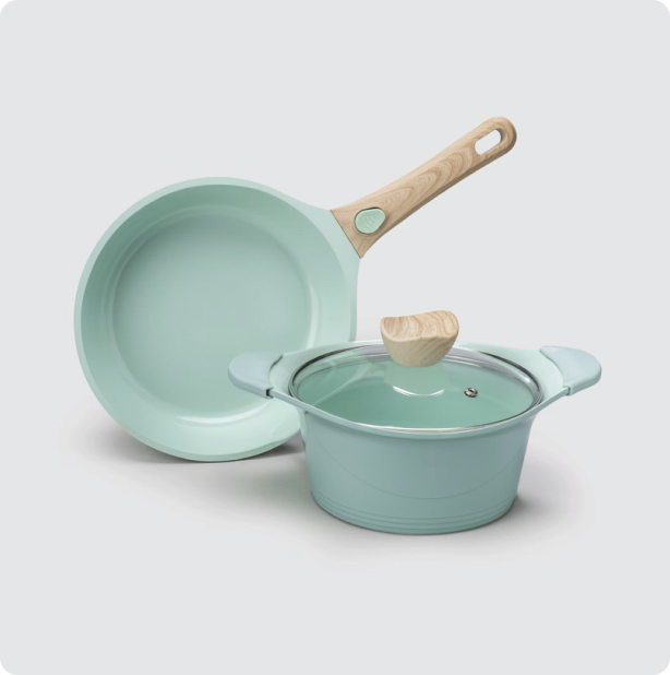Sartén y olla de cocina con tapa en color menta.