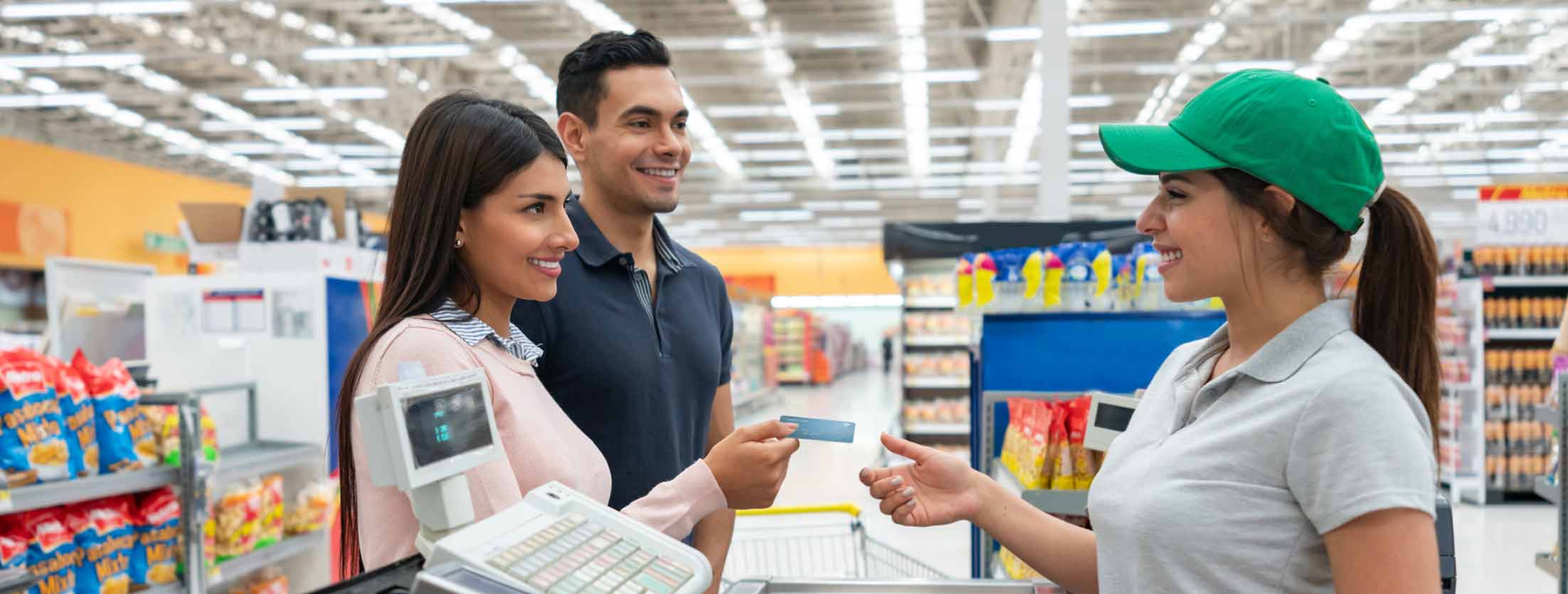 Ahorra mientras realizas tus compras utilizando tu tarjeta de crédito con cashback